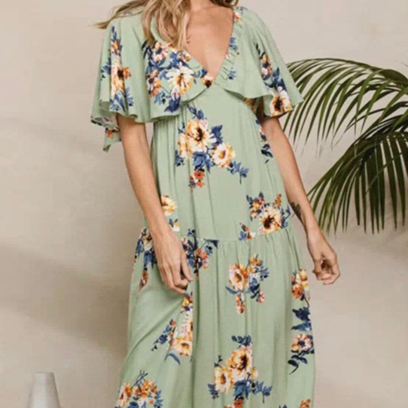 #186 SHORT SLEEVE TIERED RUFFLE FLORAL MAXI DRESS - Picture 2 of 4